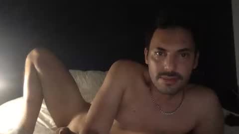 Snapshot of andyxxhot chatting on September 19, 5:19 am andyxxhot online show from September 19, 5:19 am