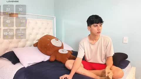 Snapshot of andyy_big_cock chatting on October 12, 4:01 pm Andy online show from October 12, 4:01 pm