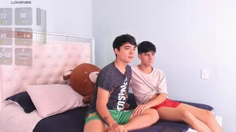 Snapshot of andyy_big_cock chatting on October 11, 3:49 pm Andy online show from October 11, 3:49 pm
