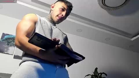 Angel online show from December 13, 1:48 am