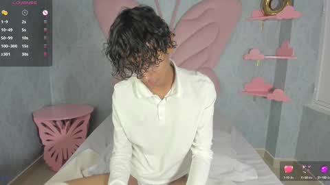   online show from February 22, 9:10 pm