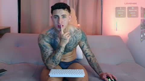 angel_boy01 online show from June 25, 12:46 am