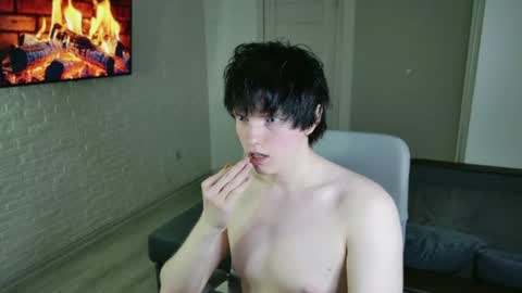 Ray online show from July 22, 9:18 pm