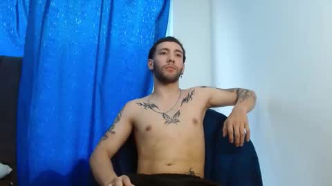 Snapshot of angel_kyrozz chatting on October 4, 7:29 pm angel_kyrozz online show from October 4, 7:29 pm