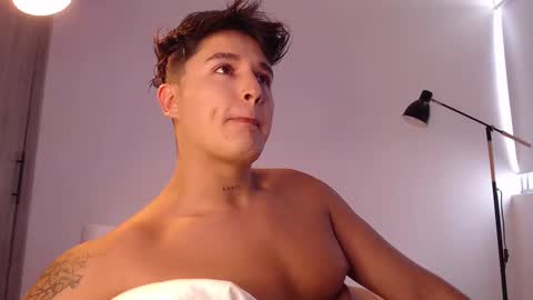 Snapshot of angelcossio chatting on October 6, 8:24 pm Angel online show from October 6, 8:24 pm