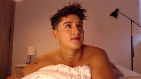 Snapshot of angelcossio chatting on September 23, 9:25 pm Angel online show from September 23, 9:25 pm