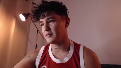 Snapshot of angelcossio chatting on March 1, 1:53 am Angel online show from March 1, 1:53 am