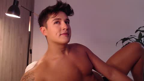 Snapshot of angelcossio chatting on January 1, 6:49 pm Angel online show from January 1, 6:49 pm