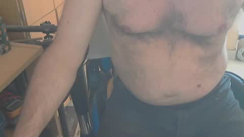 Snapshot of angelgarcia269 chatting on December 6, 11:33 am angelgarcia269 online show from December 6, 11:33 am