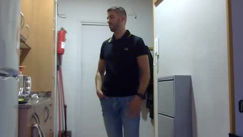 angell102890 online show from October 1, 12:31 pm