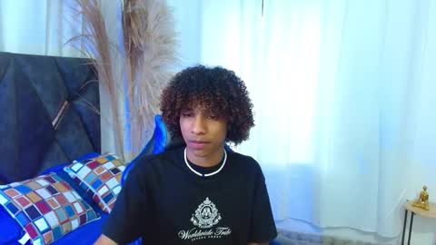 Angel online show from November 14, 9:05 pm