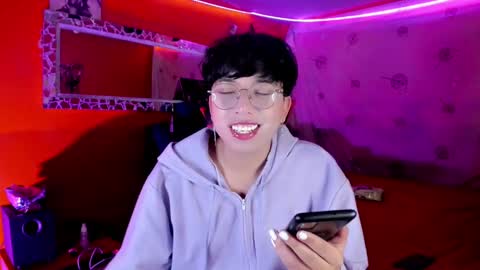 Snapshot of angellonfire chatting on October 13, 5:13 am Angel  online show from October 13, 5:13 am