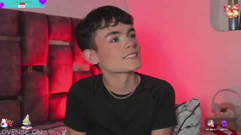 Snapshot of angelocute_ chatting on December 14, 7:51 am Angelo I work from home this is my room online show from December 14, 7:51 am