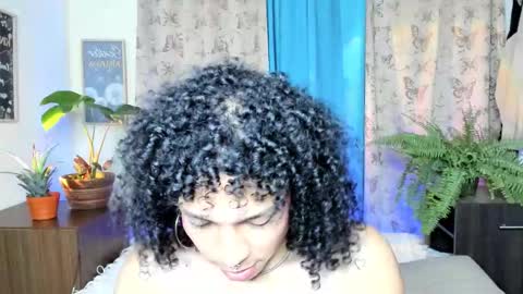 angelwhitte online show from February 3, 2:53 am