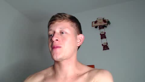 leon online show from December 14, 1:50 am