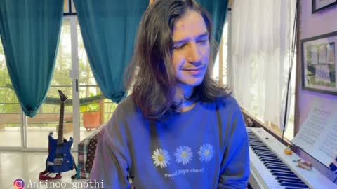 Snapshot of antinoo_gnothi chatting on December 11, 12:49 pm Antinoo Gnothi online show from December 11, 12:49 pm