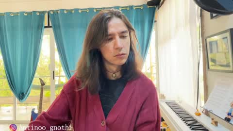 Snapshot of antinoo_gnothi chatting on December 4, 12:14 pm Antinoo Gnothi online show from December 4, 12:14 pm