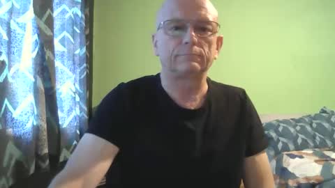 Snapshot of antmatt2025 chatting on October 10, 9:36 am antmatt2025 online show from October 10, 9:36 am