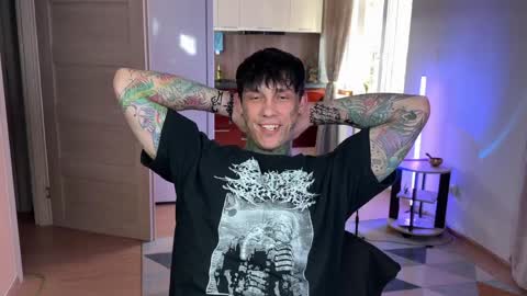 Tom online show from March 25, 9:13 am