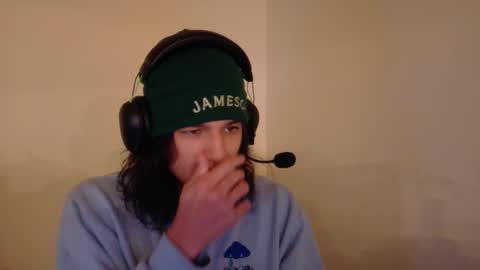 ApacheWithWebcam online show from November 2, 6:28 am