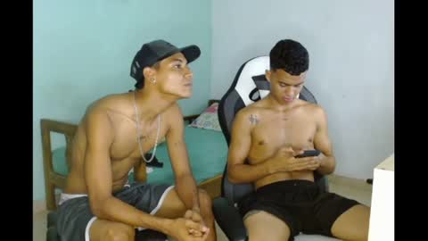 Snapshot of aphal_hot23 chatting on February 12, 3:51 am aphal_hot23 online show from February 12, 3:51 am