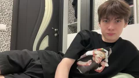 aplant_ online show from November 18, 5:05 pm