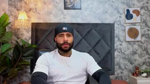 Apolo online show from November 10, 8:25 pm