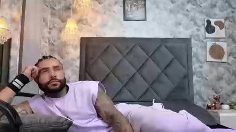 Snapshot of apolo_rousse chatting on September 9, 9:57 pm Apolo online show from September 9, 9:57 pm