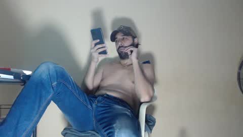 Snapshot of arabebigcock chatting on October 9, 9:03 am ARABE online show from October 9, 9:03 am