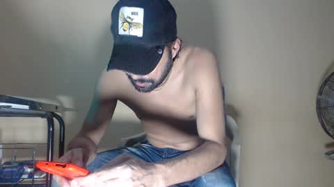 Snapshot of arabebigcock chatting on October 11, 7:56 am ARABE online show from October 11, 7:56 am