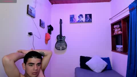 Snapshot of ares_johnsonn chatting on February 14, 2:18 am Ares online show from February 14, 2:18 am
