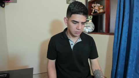Snapshot of ares_johnsonn chatting on March 5, 3:51 pm Ares online show from March 5, 3:51 pm