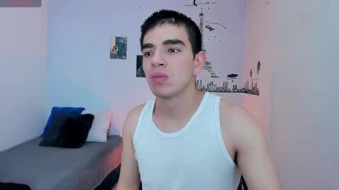 Snapshot of ares_johnsonn chatting on December 24, 7:22 pm Ares online show from December 24, 7:22 pm