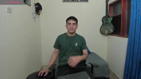 Snapshot of ares_johnsonn chatting on February 9, 1:34 am Ares online show from February 9, 1:34 am