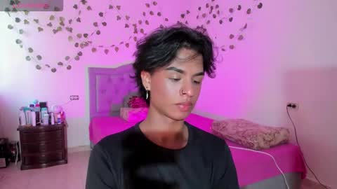Snapshot of ariel_adan chatting on October 2, 8:46 pm ariel_adan online show from October 2, 8:46 pm