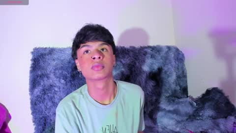 Snapshot of ariel_adan chatting on January 4, 11:59 pm ariel_adan online show from January 4, 11:59 pm