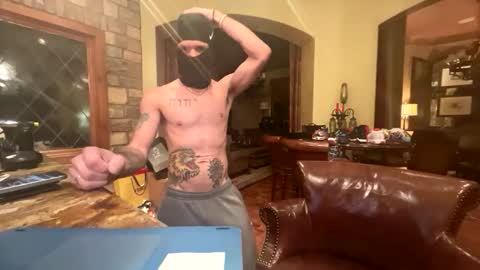 arielchape501 online show from March 15, 1:51 pm