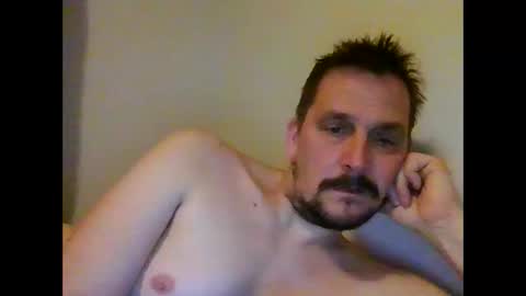 ariparikrigsmann online show from March 9, 9:25 pm