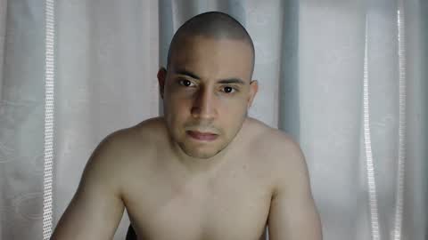 Snapshot of armando_2002 chatting on October 30, 6:53 pm ARMANDO online show from October 30, 6:53 pm