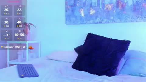   online show from November 25, 8:38 am