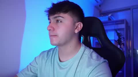 aron__cooper online show from June 19, 12:49 am