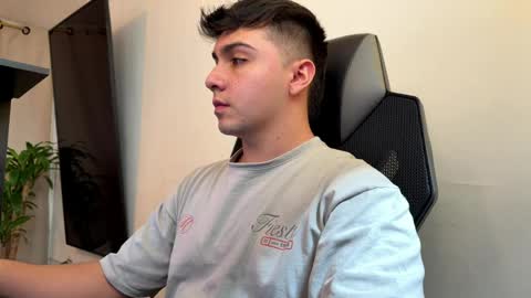 aron__cooper online show from May 22, 2:22 pm