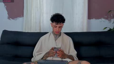 Aron ford online show from October 11, 1:26 pm