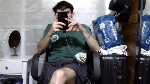 Aron G Franco online show from October 28, 6:32 pm