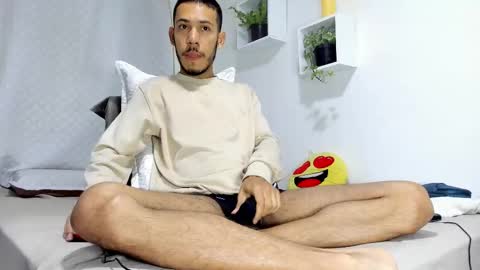 Snapshot of aronxx_ chatting on March 5, 10:55 am BLACK FRIDAY 55 OFF ON MY ONLYFANS. online show from March 5, 10:55 am