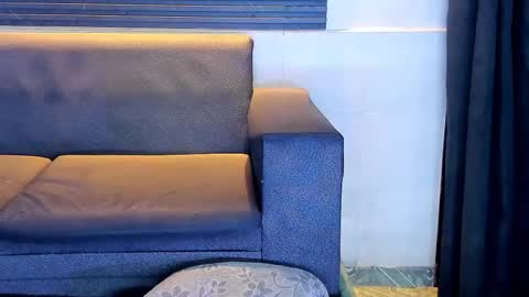 Aroon   online show from November 29, 1:02 pm