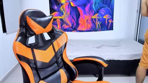 ashlan_king online show from September 8, 9:25 pm