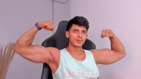 Snapshot of ashton_coleman_ chatting on March 4, 6:04 am my name real is camilo online show from March 4, 6:04 am