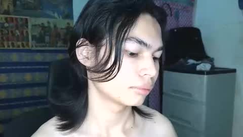 asian_babyboi online show from December 3, 4:13 pm