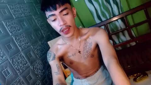 Snapshot of asian_kimxxx chatting on January 5, 7:17 pm don online show from January 5, 7:17 pm
